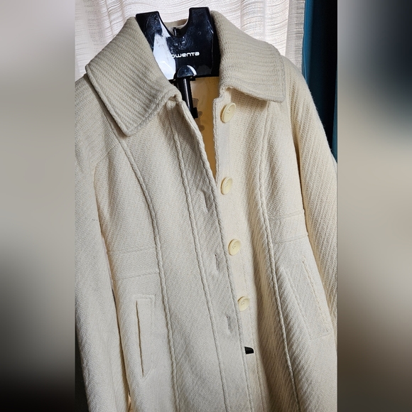 Guess coat - Picture 2 of 11
